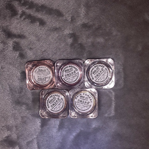5 Naked Cosmetic Eyeshadows - Picture 3 of 3